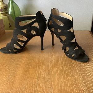 Nine West Black Suede Back Zip Peep Toe Heel, size 8.5M